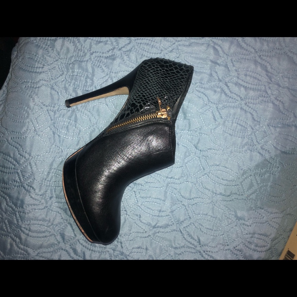 Micheal Kors Original heels, size 8 1/2